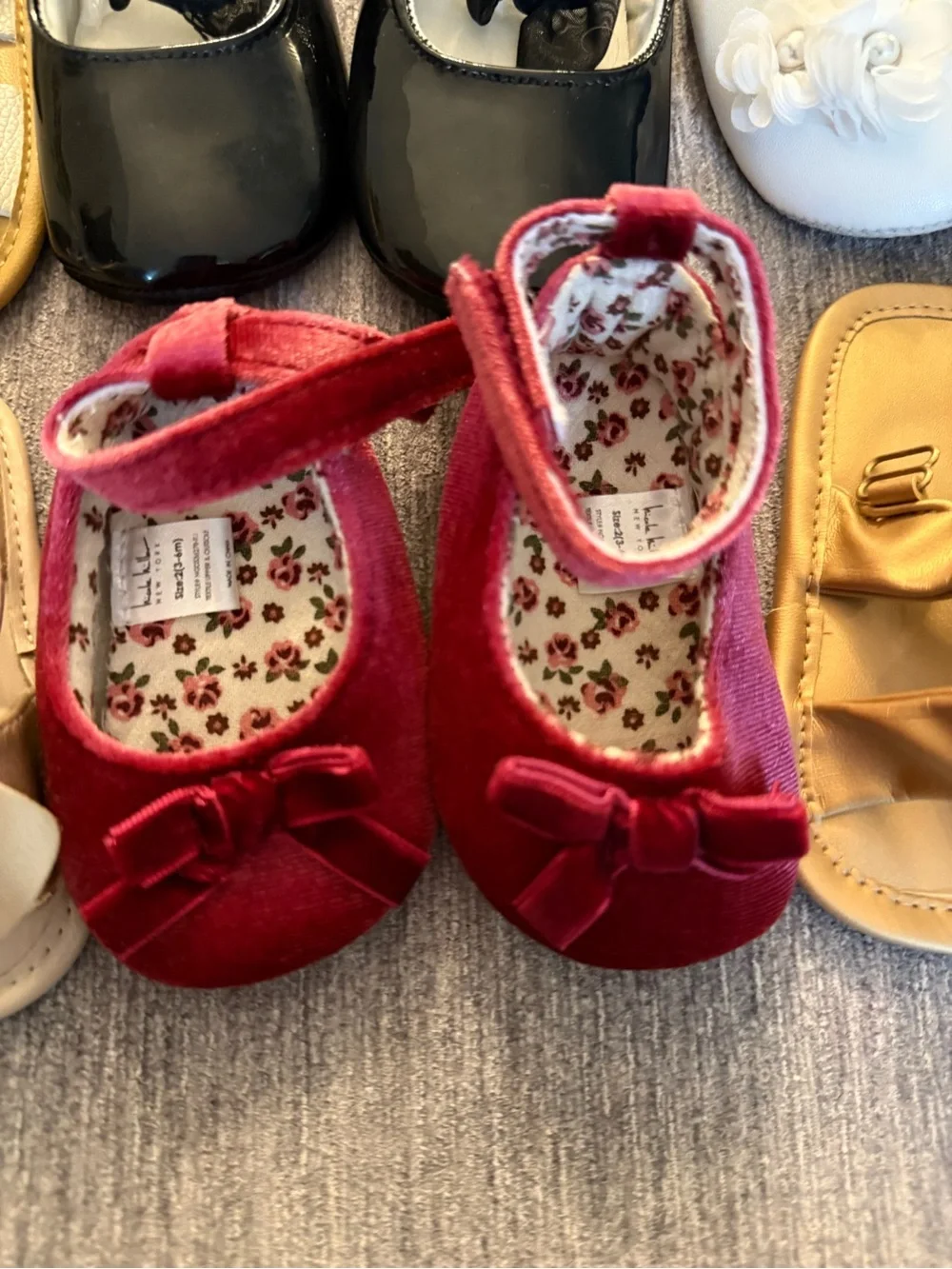 Bundle 3/6 month size baby girl shoes